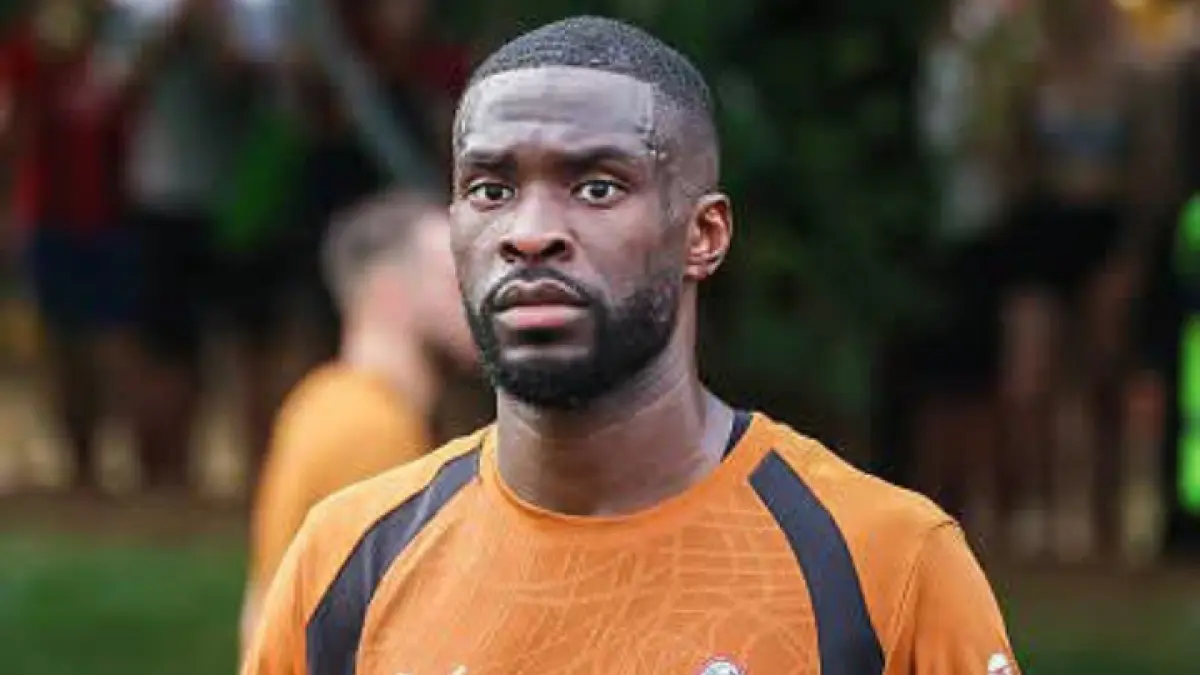 TANGGUH: Bek AC Milan Fikayo Tomori. (Istimewa) 