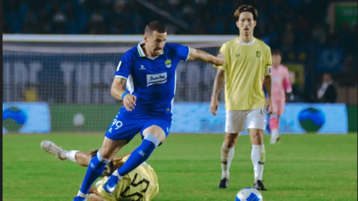 Penyerang Persib Bandung Balsa Sekulic dan bek Persebaya Surabaya Yuran Fernandes diprediksi menjadi pemain kunci dalam final Piala Presiden 2026 di Stadion I Wayan Dipta, Gianyar.