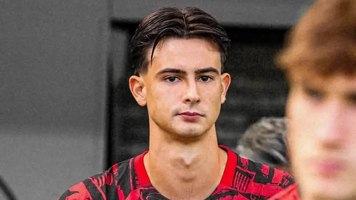 TANGGUH: Lorenzo Torriani, kiper muda AC Milan berusia 21 tahun tampil baik saat menghadapi Inter Milan.&nbsp; (Istimewa) 