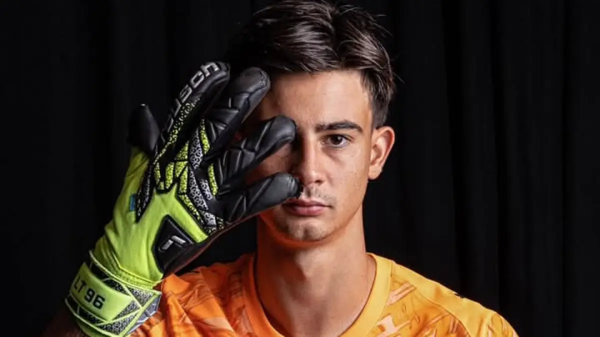 TANGGUH: Lorenzo Torriani, kiper muda AC Milan berusia 21 tahun tampil baik saat menghadapi Inter Milan.&nbsp;(Istimewa) 