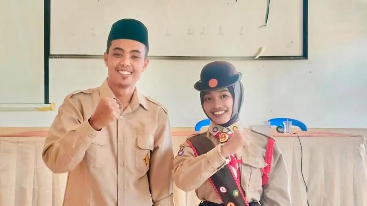 BERPRESTASI: Febry Yanthi Mustika Sari, siswi kelas IX SMP Islam Daulatul Ummah Al Islamiyah Waringin yang kan ikuti jambore tingkat nasional. 