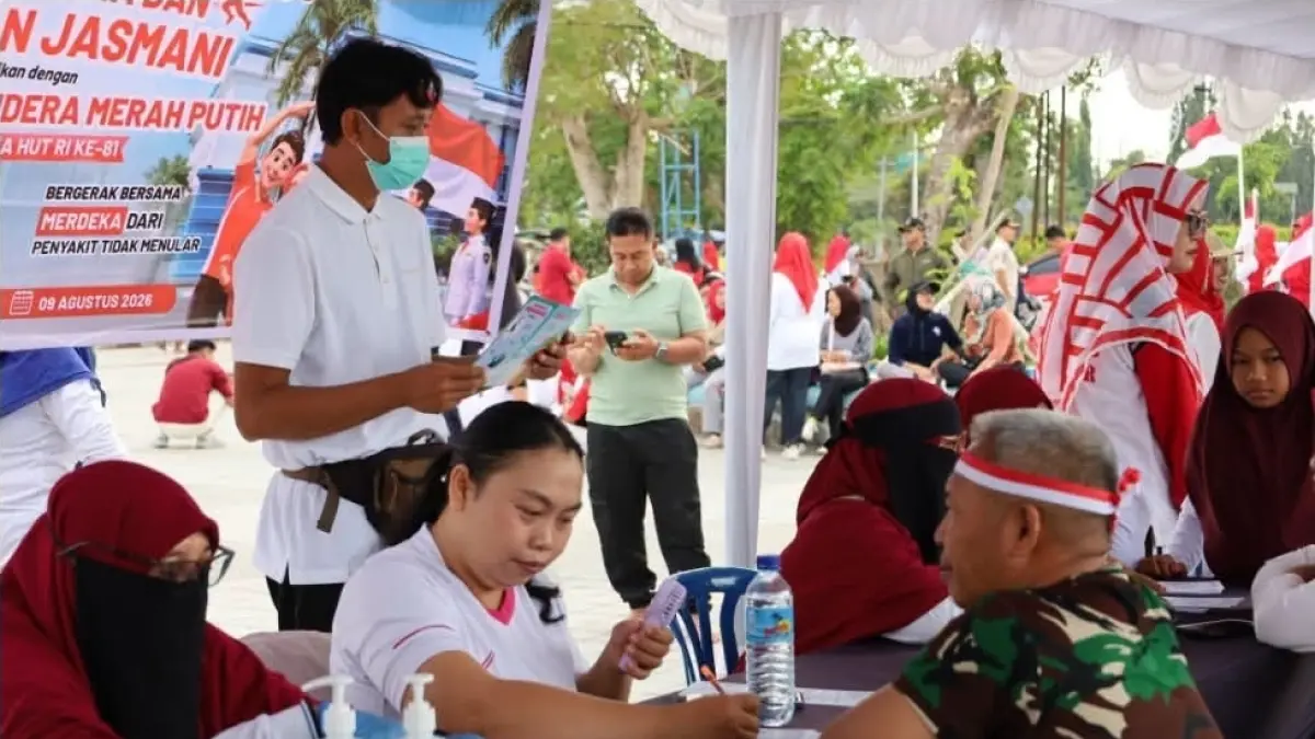 Cek kesehatan yang digelar Pemkab Lobar untuk tracking kesehatan warga.