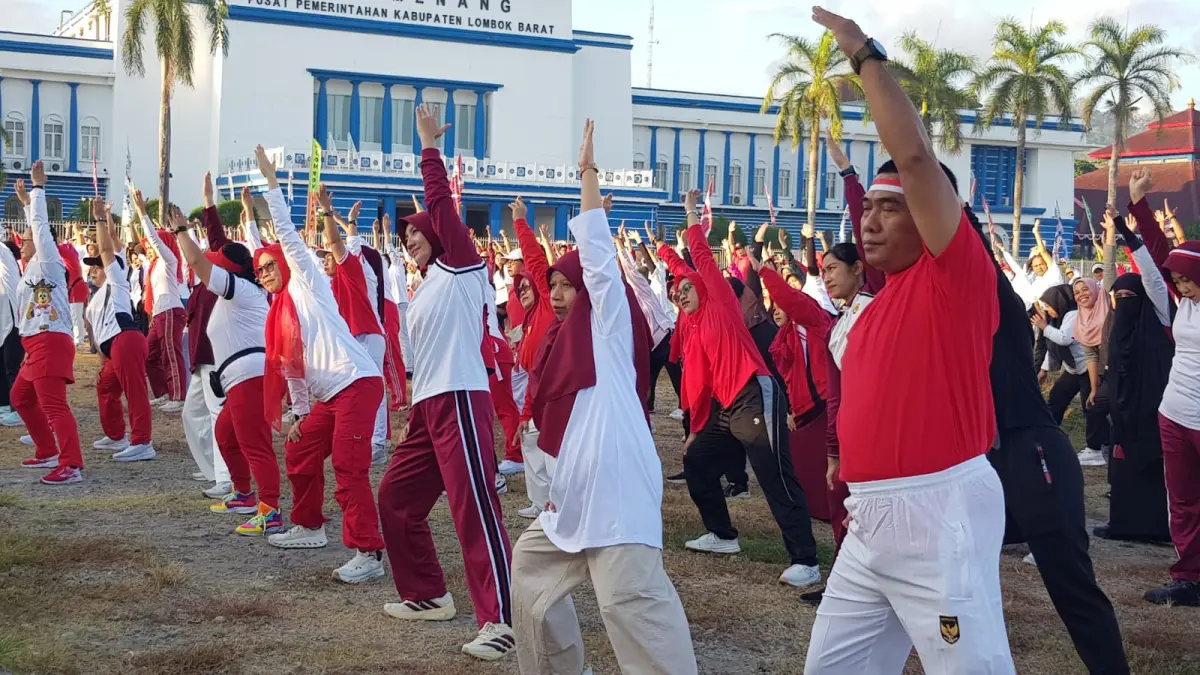 Senam bersama semua stakeholder yang ada di Pemkab Lombok Barat, Ahad (9/8/2026).