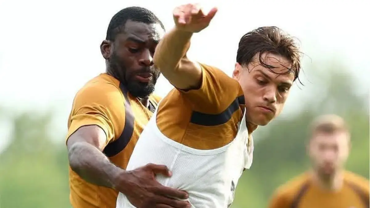 TAK MASUK RENCANA: Samuele Ricci dan Youssouf Fofana, dua gelandang AC Milan yang siap dilepas. (Istimewa) 