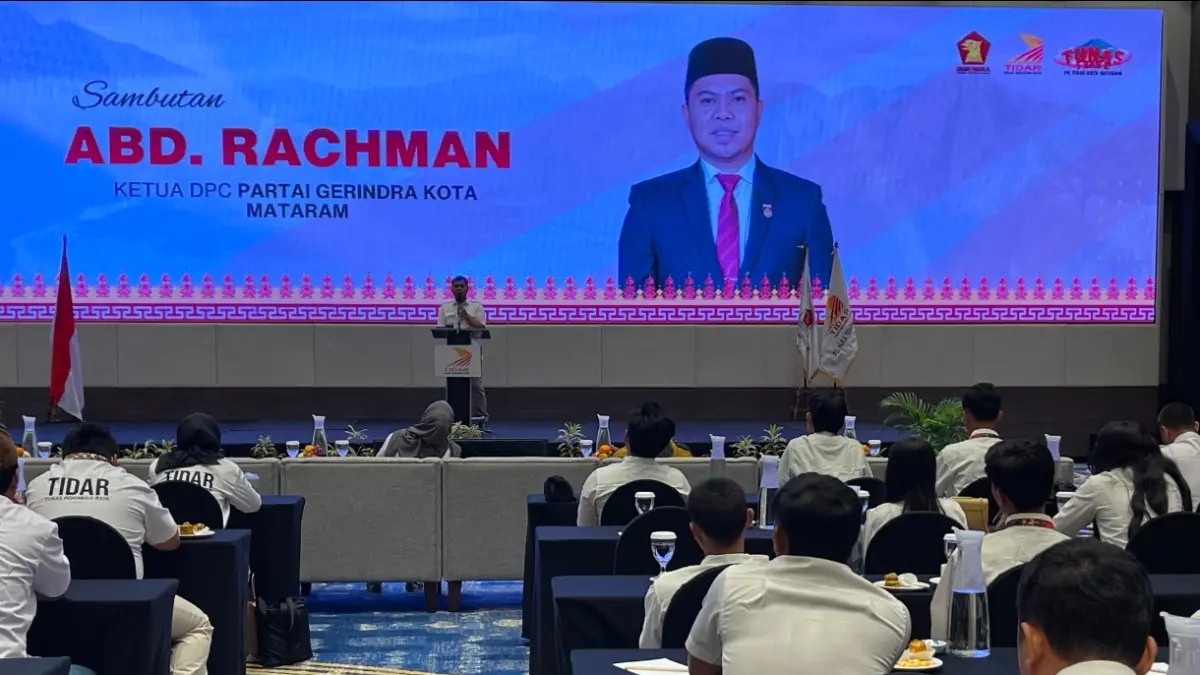 Ketua DPC Partai Gerindra Kota Mataram Abd Rachman saat memberi sambutan. 