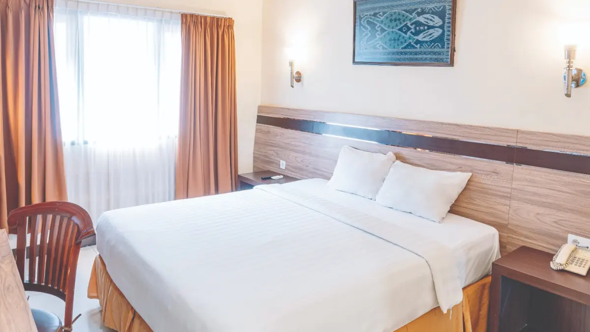 NYAMAN: Inilah kamar standard yang tersedia di Puri Indah Hotel & Convention Kota Mataram. Tarif per malam untuk kamar ini kurang dari Rp 500 ribu. (IST)