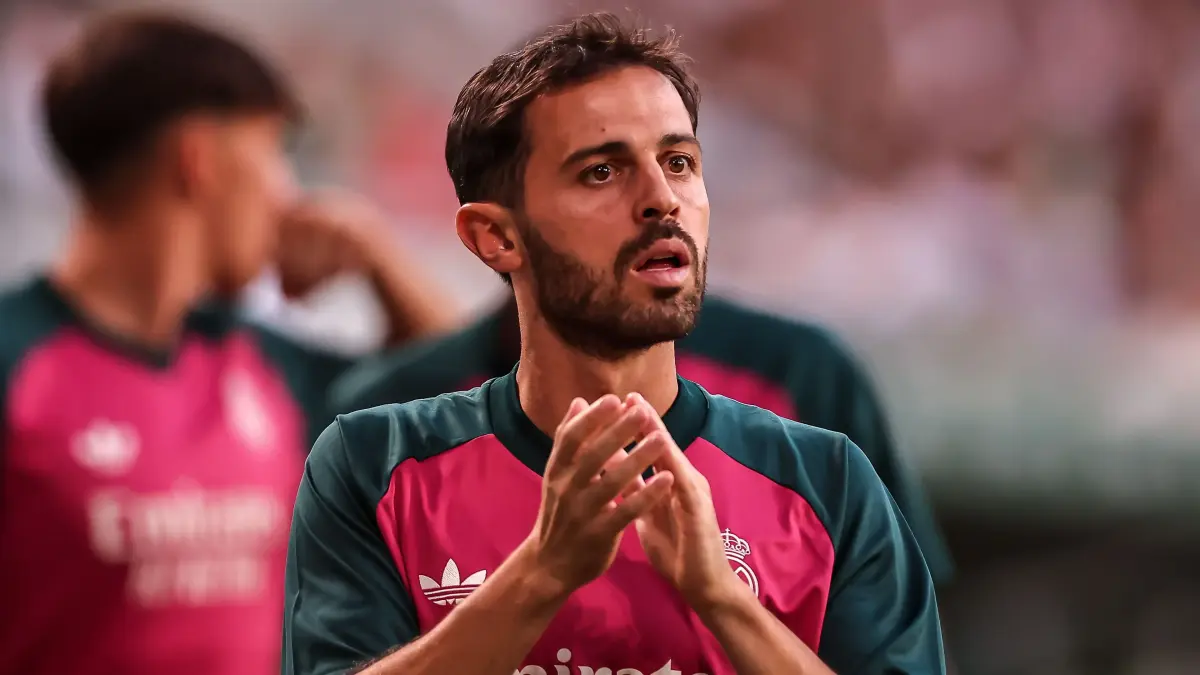ose Mourinho soroti kondisi fisik Bernardo Silva usai laga Ferencvaros. Simak ulasan tajam sang pelatih soal fisik pemain.