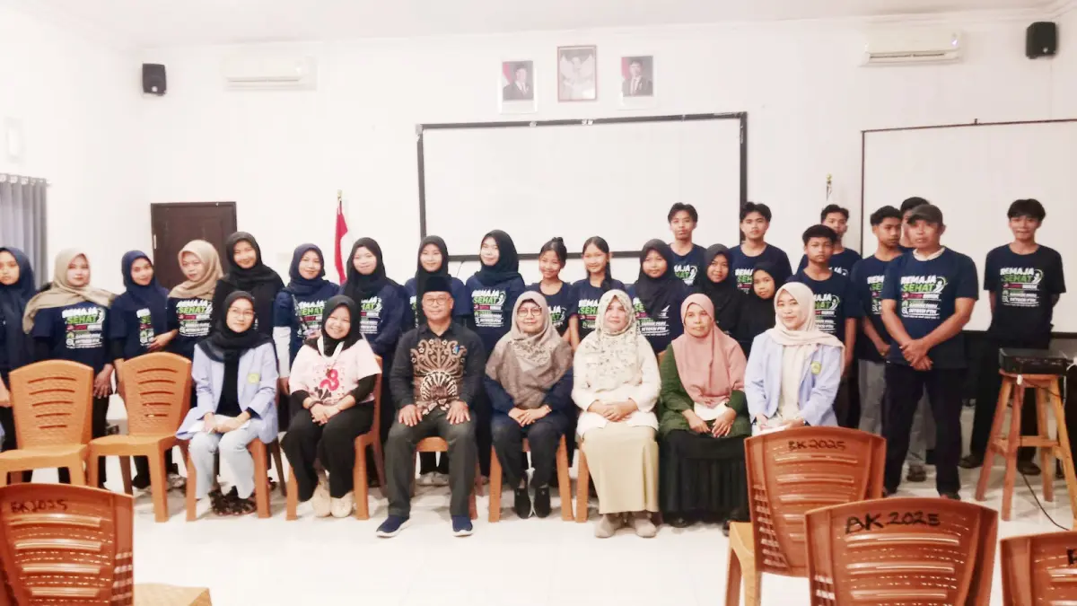 Dosen Poltekkes Kemenkes Mataram gelar Pelatihan demi pencegahan kanker paru-paru dan PTM pada remaja di Desa Batukumbung Lingsar Lombok Barat.