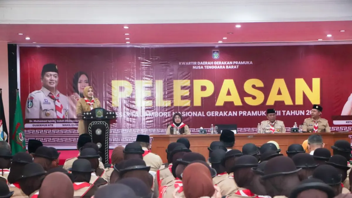 DUTA NTB: Wagub NTB Indah Dhamayanti Putri saat melepas kontingen Kwarda Gerakan Pramuka NTB untuk mengikuti Jamnas XII Tahun 2026 di Graha Bhakti Praja, Kantor Gubernur NTB, Senin (10/8).