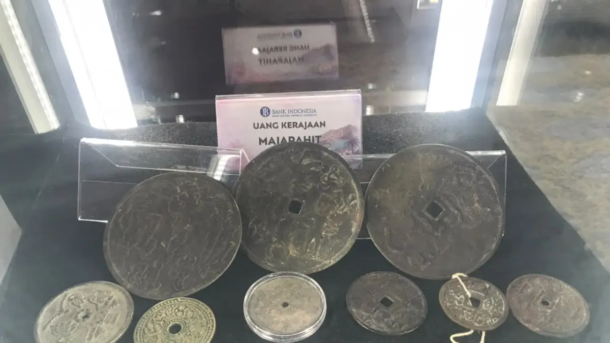 Beberapa uang logam terdahulu dipamerkan pada Pekan QRIS Nasional (PQN) 2026 sekaligus Pameran Uang RINJANI di Gedung Serbaguna Bank Indonesia Perwakilan Provinsi NTB. Kegiatan pameran uang ini berlangsung hingga 15 Agustus 2026.