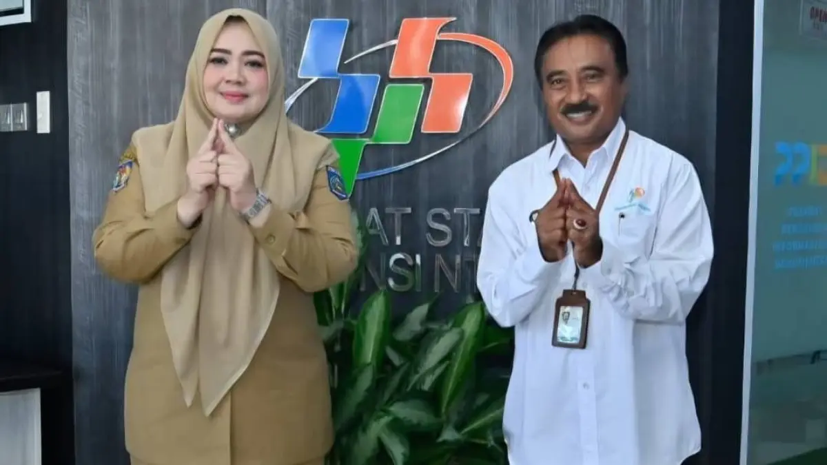 KOLABORASI: Wagub NTB Indah Dhamayanti Putri dan Kepala BPS NTB Wahyudin saat pertemuan di Kantor BPS NTB, Selasa (11/8).