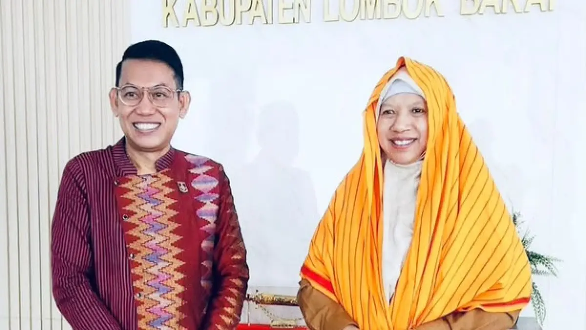 DIGADANG BERPASANGAN: Wakil Bupati Lombok Barat Nurul Adha bersama anggota DPRD Lombok Barat Dr. Syamsuriansah.

&nbsp;