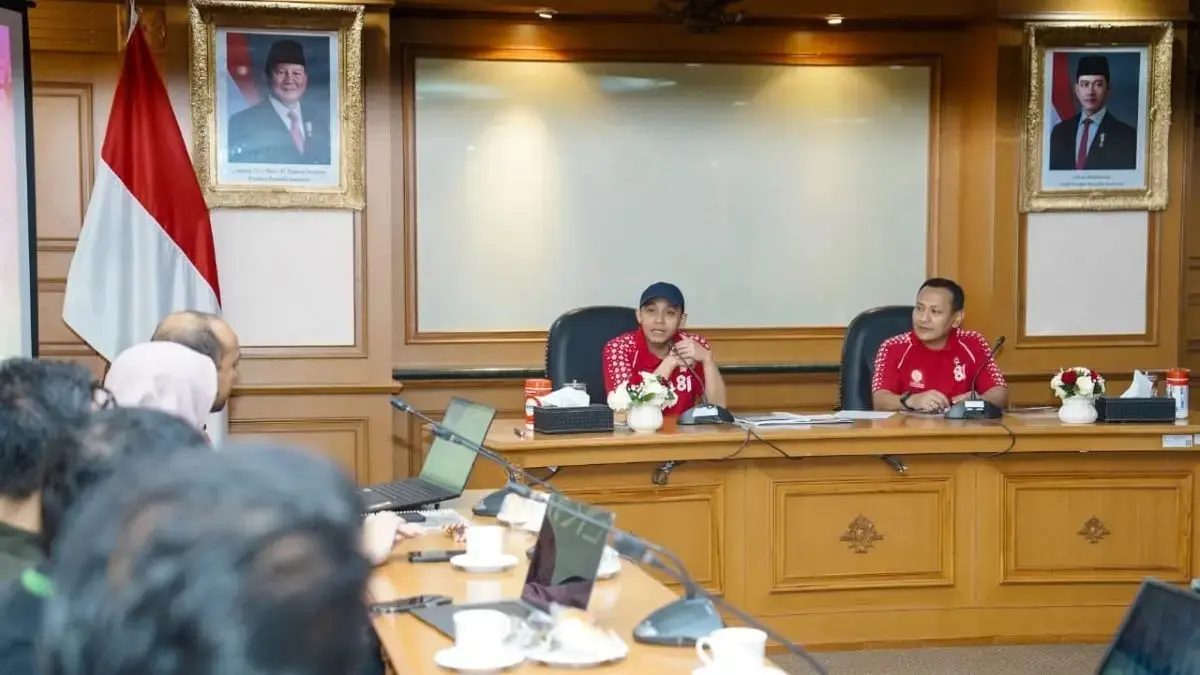 Menhut Raja Juli Antoni meluncurkan Strategi dan Rencana Aksi Konservasi (SRAK) Gajah Sumatera. (Istimewa)