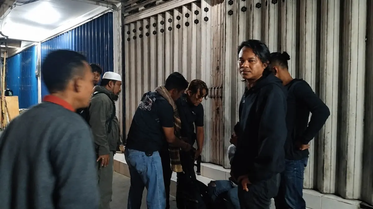 Proses penangkapan salah satu pelaku curas di Loteng oleh Tim Puma Jatanras Ditreskrimum Polda NTB. 