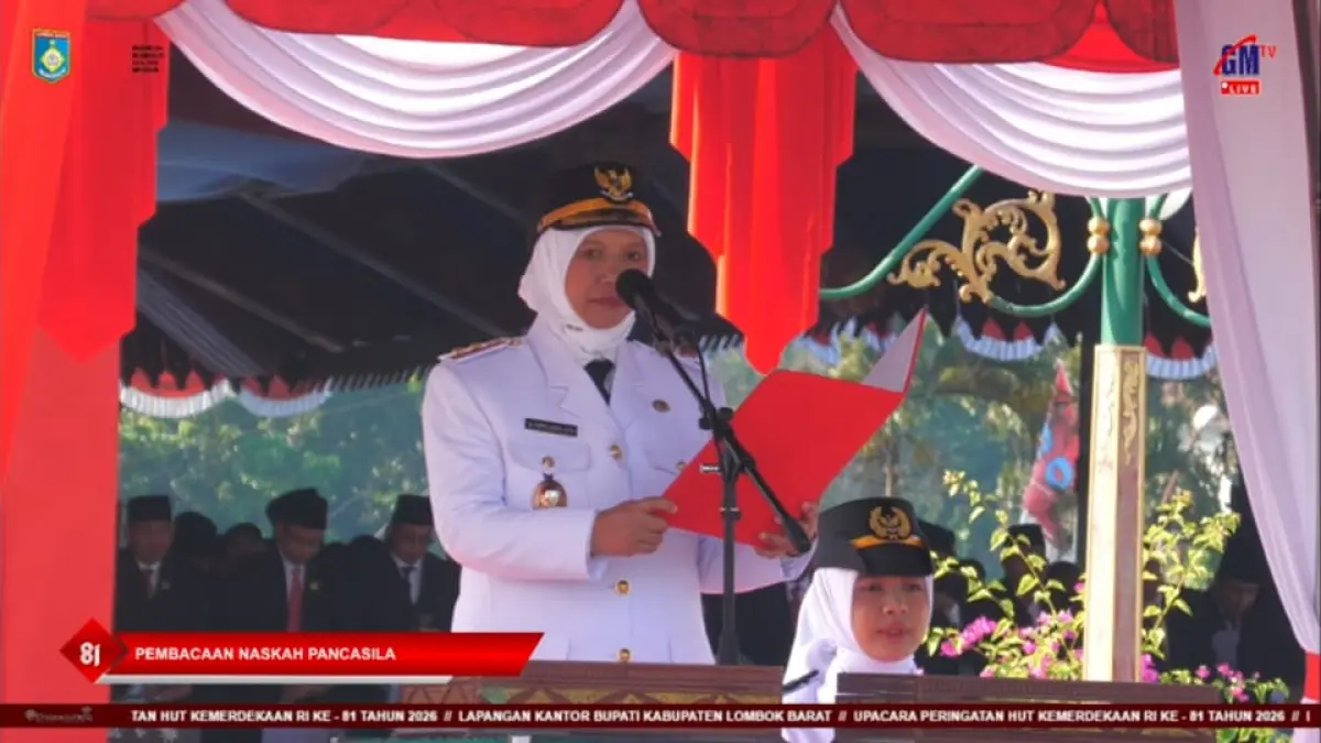  Pemerintah Kabupaten Lombok Barat menggelar Upacara Bendera Peringatan Hari Ulang Tahun (HUT) ke-81 Kemerdekaan Republik Indonesia di Alun-alun Giri Menang Park, Gerung, Senin (17/8/2026). 