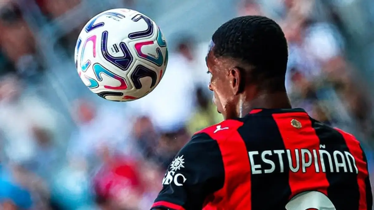DAFTAR JUAL: Pervis Estupinan, salah satu pemain AC Milan yang hendak dilepas. (Istimewa) 
