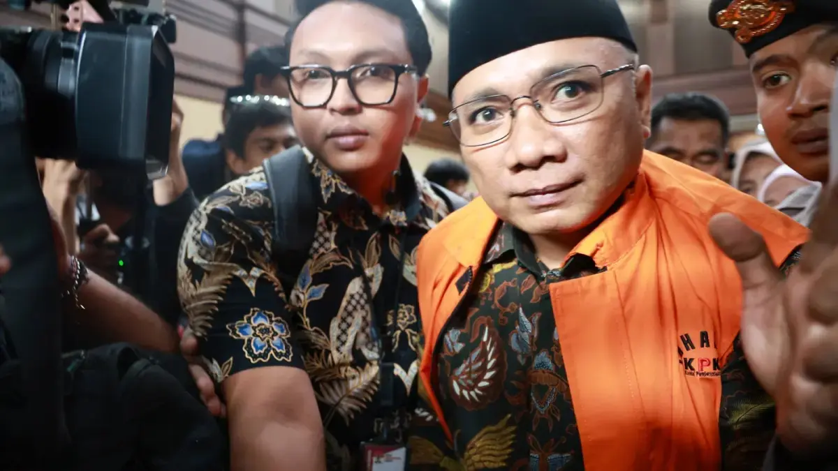 Terdakwa kasus dugaan korupsi kuota haji yang juga Eks Menteri Agama Yaqut Cholil Qoumas menjalani sidang pembacaan dakwaan di Pengadilan Tipikor, Jakarta, Selasa (11/8/2026). (Dery Ridwansah/ JawaPos.com)