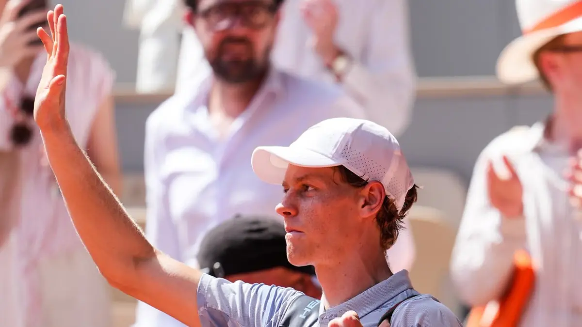 Jannik Sinner dipastikan absen di US Open 2026 karena cedera lutut kanan. Petenis nomor satu dunia itu fokus memulihkan diri jelang tur Asia. (Instagram Jannik Sinner)