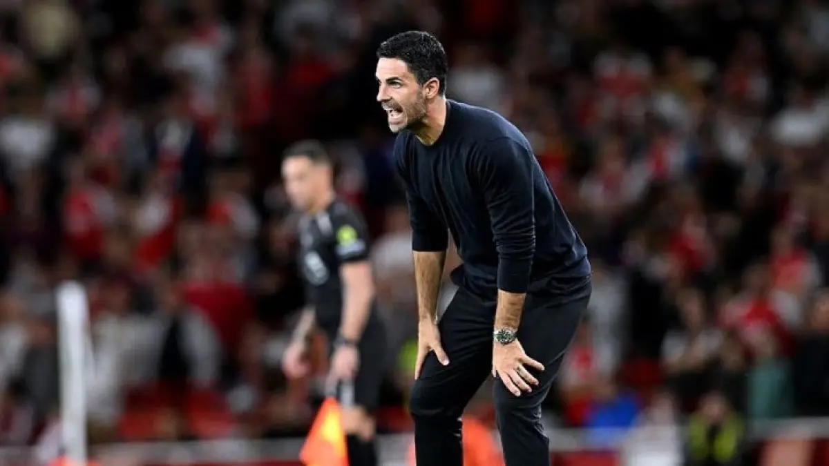 Manajer Arsenal Mikel Arteta memberi arahan dari pinggir lapangan. (ARSENAL.COM)