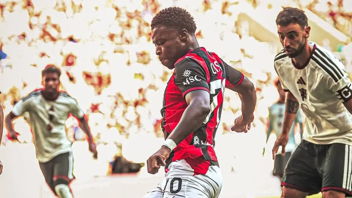 PRAMUSIM: Alphadjo Cisse, pemain AC Milan yang mencetak 1 gol saat menghadapi Manchester United. (Istimewa) 