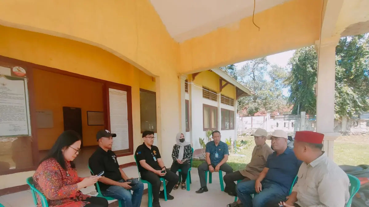 Tim Kanwil Kemenkum NTB saat memantau potensi Kekayaan Intelektual berupa Kelapa Ni’u Karene dan Sambal Jeruk Parado di Kecamatan Parado, Kabupaten Bima.