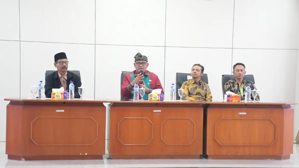 BAGIAN PEMBANGUNAN: Wakil Bupati KLU Kusmalahadi membuka sosialiasi bertajuk "Lokalitas Pemajuan Kebudayaan di Kabupaten Lombok Utara".