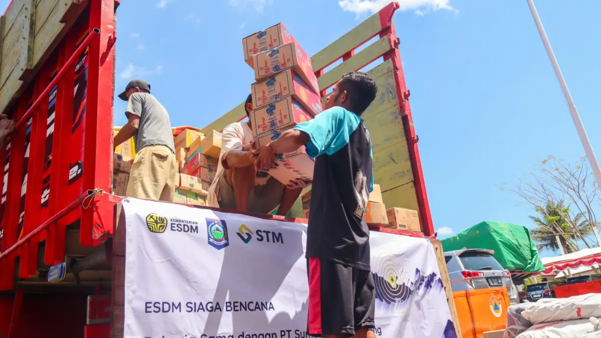 STM menyalurkan bantuan logistik untuk warga terdampak bencana gempa bumi di Pulau Flores, Nusa Tenggara Timur (NTT).