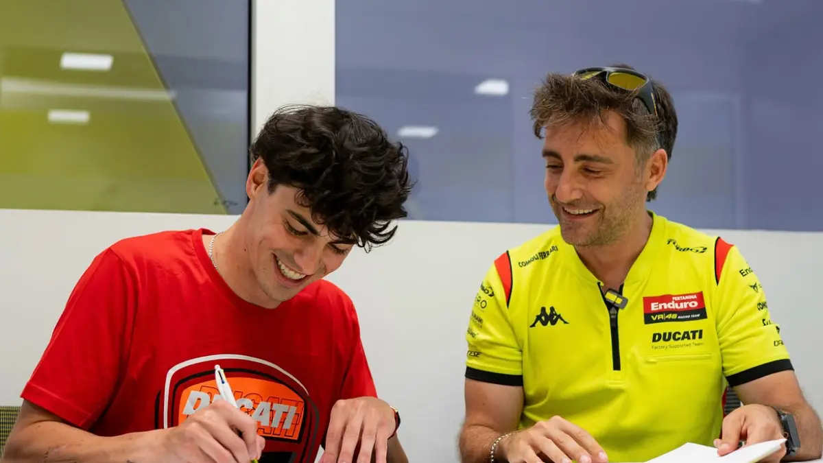 Fermin Aldeguer resmi gabung VR46 untuk MotoGP 2027 dan 2028. Ia mendapat motor pabrikan Ducati serta target baru di era MotoGP 850cc. (Instagram VR46 Racing Team)