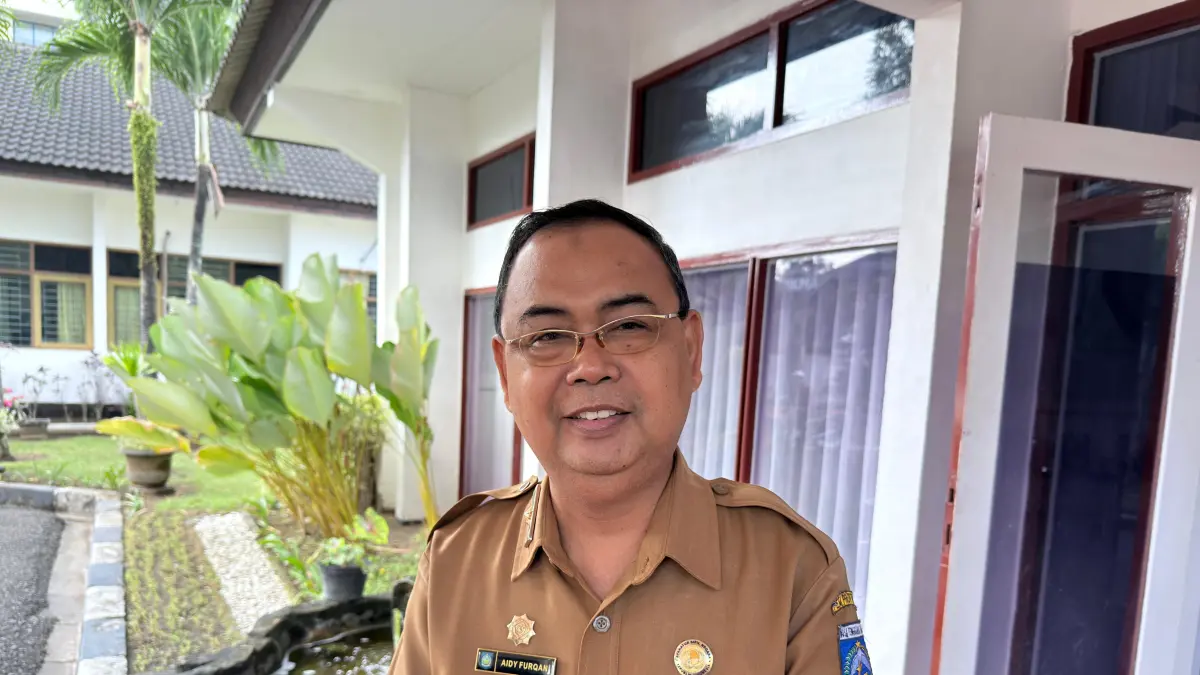 Kepala Disnakertrans NTB Aidy Furqan. (YUYUN/LOMBOK POST)