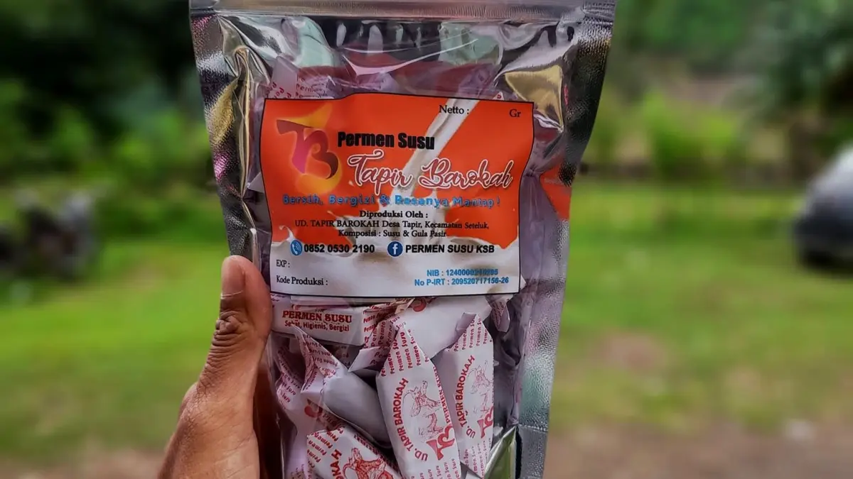 NAIK KELAS: Permen Susu Tapir Barokah, produk dari Kabupaten Sumbawa Barat (KSB) terus memperluas pasar hingga ke luar NTB. (IST/LOMBOK POST)