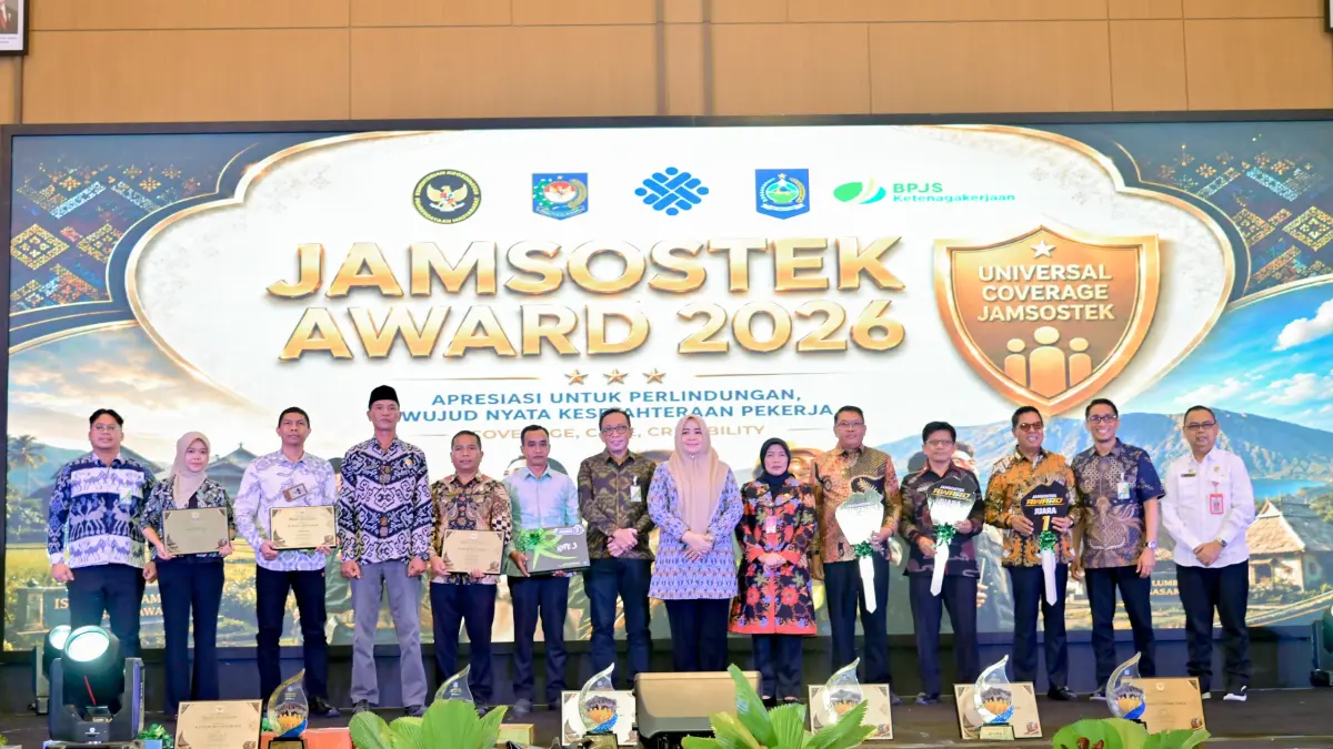 Pemprov NTB bersama kabupaten kota dapat penghargaan karena berhasil lindungi pekerja rentan di NTB.