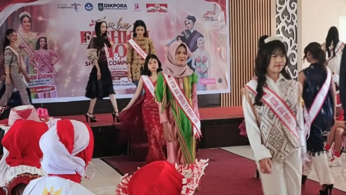 Peserta saat tampil di panggung.