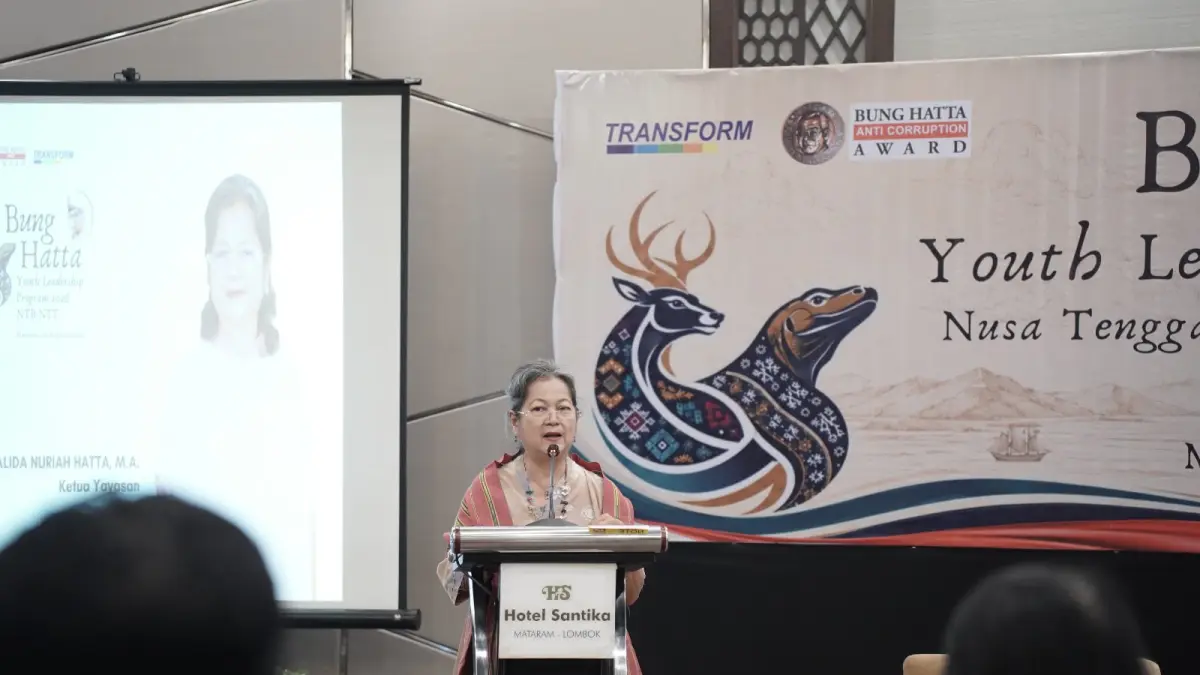 Putri bungsu Bung Hatta sekaligus Ketua Yayasan Hatta, Dra. Halida Nuriah Hatta, M.A.
