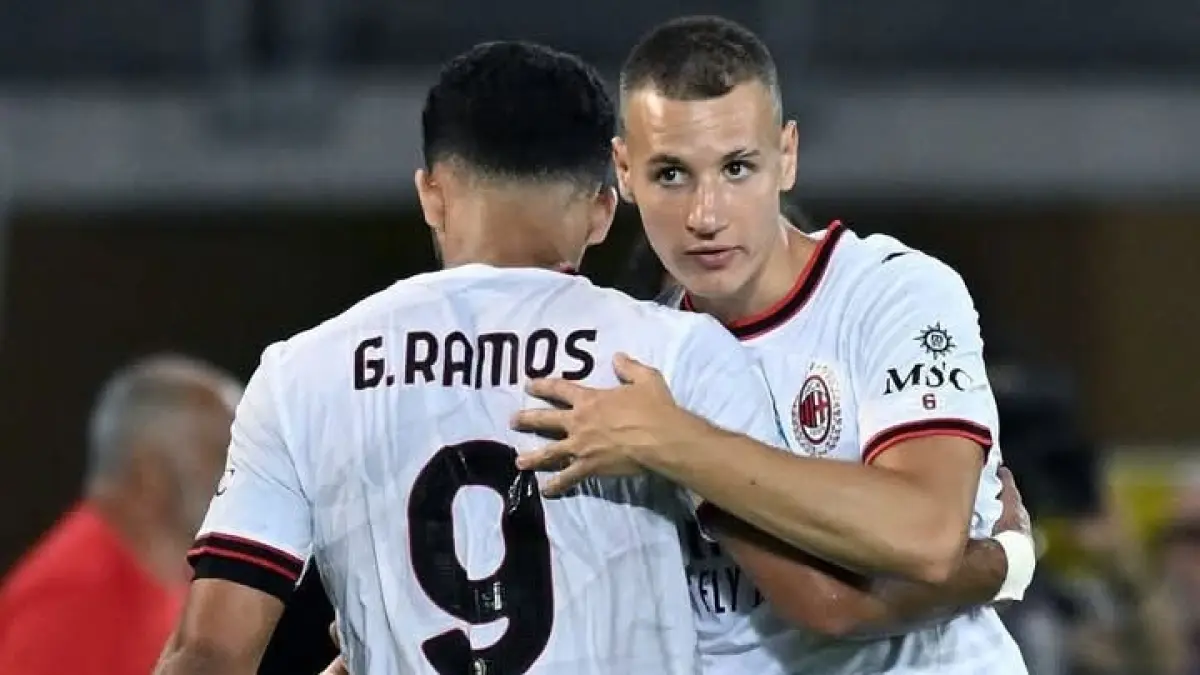 JURU GEDOR: Goncalo Ramos dan Francesco Camarda, dua striker AC Milan. (Istimewa) 