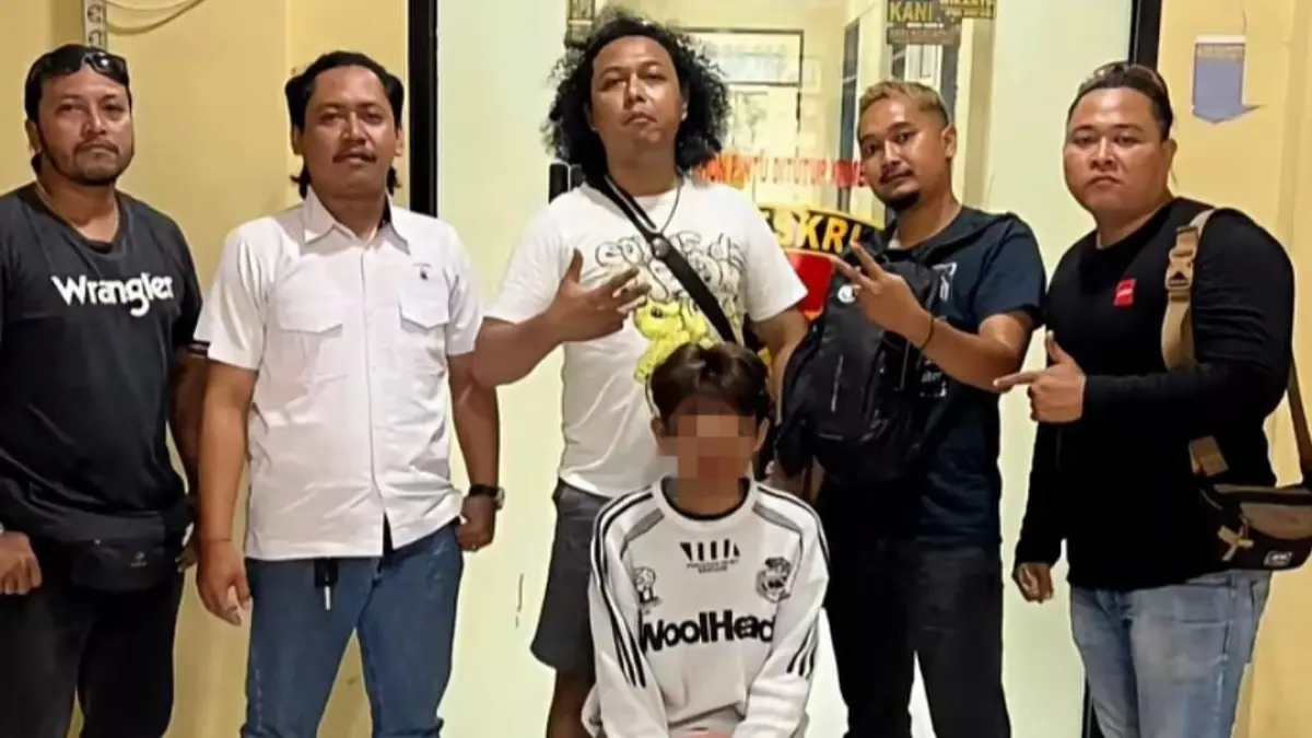 Salah seorang pelaku pemerkosa anak SD diamankan di Polres Lombok Utara, Kamis (13/8). (Lombok Post For Polres Lotara)