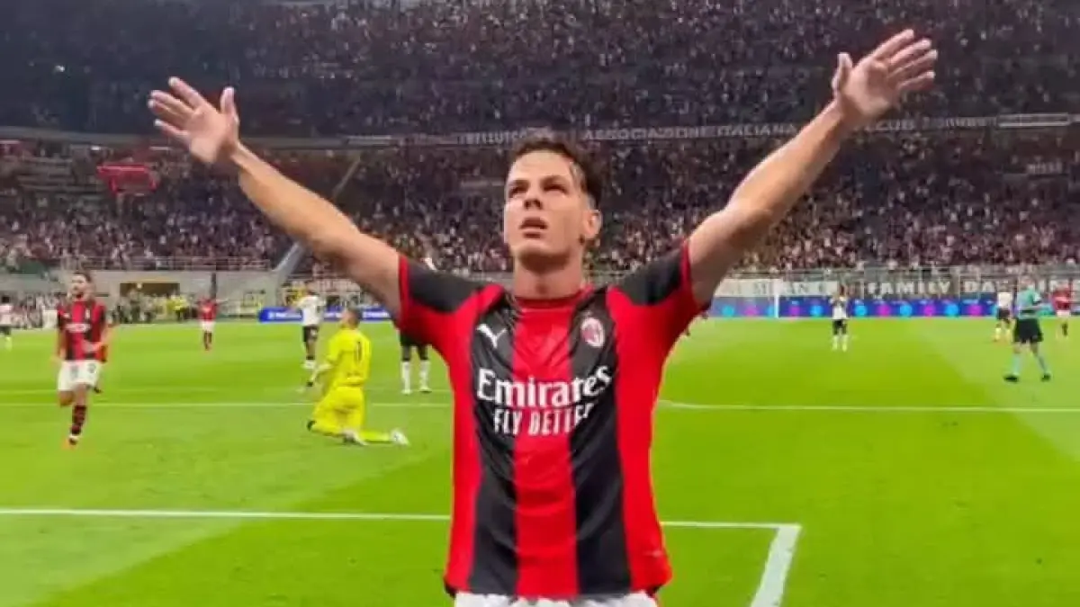 AGRESIF: Ardon Jashari, pemain yang berandil besar dalam film kedua AC Milan kontra Venezia, berkat solo run-nya yang mengakibatkan gol bunuh diri pemain lawan. (Istimewa) 