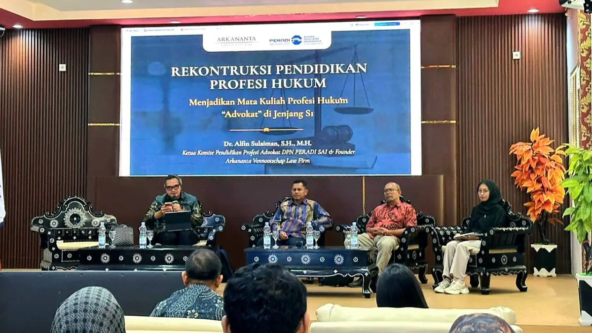 BERKOLABORASI: DPN PERADI SAI bersama Universitas Mataram menggelar Seminar Nasional “Rekonstruksi Pendidikan Profesi Hukum” sekaligus menandatangani kerja sama di Mataram, Jumat (28/8)