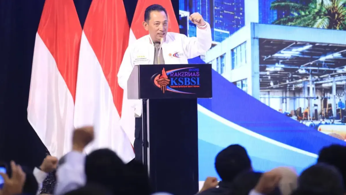 Kapolri Listyo Sigit Prabowo saat menutup Rapat Kerja Nasional (Rakernas) Tahun 2026 Konfederasi Serikat Buruh Seluruh Indonesia (KSBSI). (Mabes Polri)