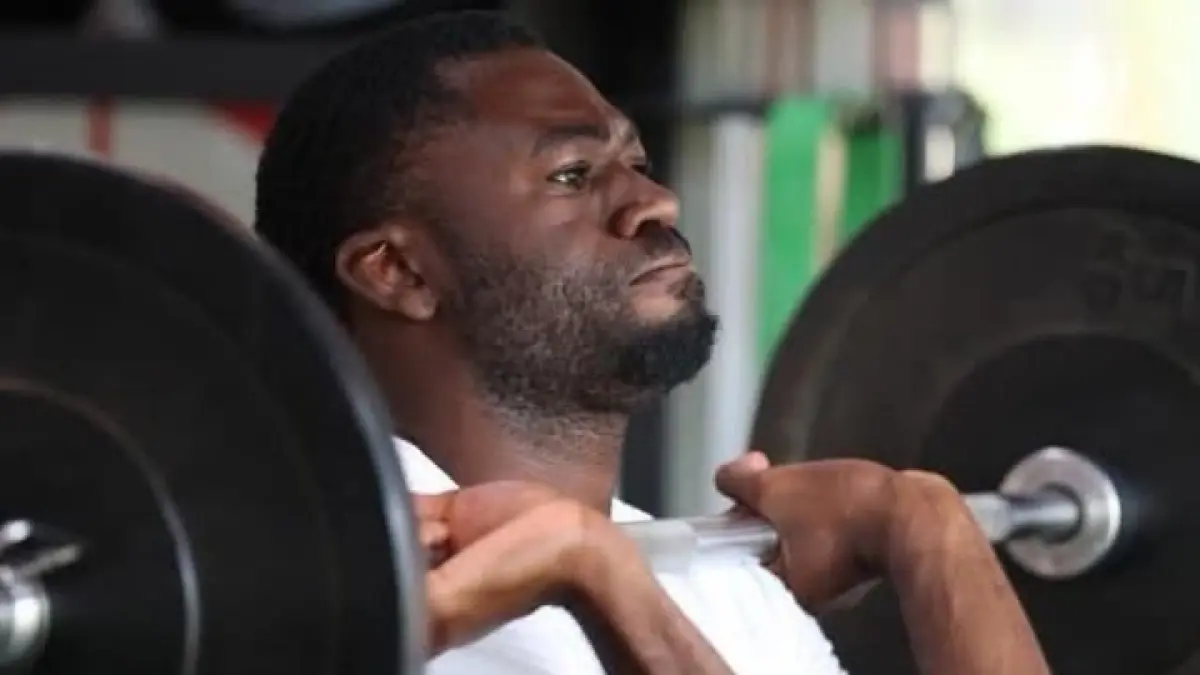 LATIHAN FISIK: Youssouf Fofana, pemain AC Milan yang dipinjamkan ke Sevilla. (Istimewa) 