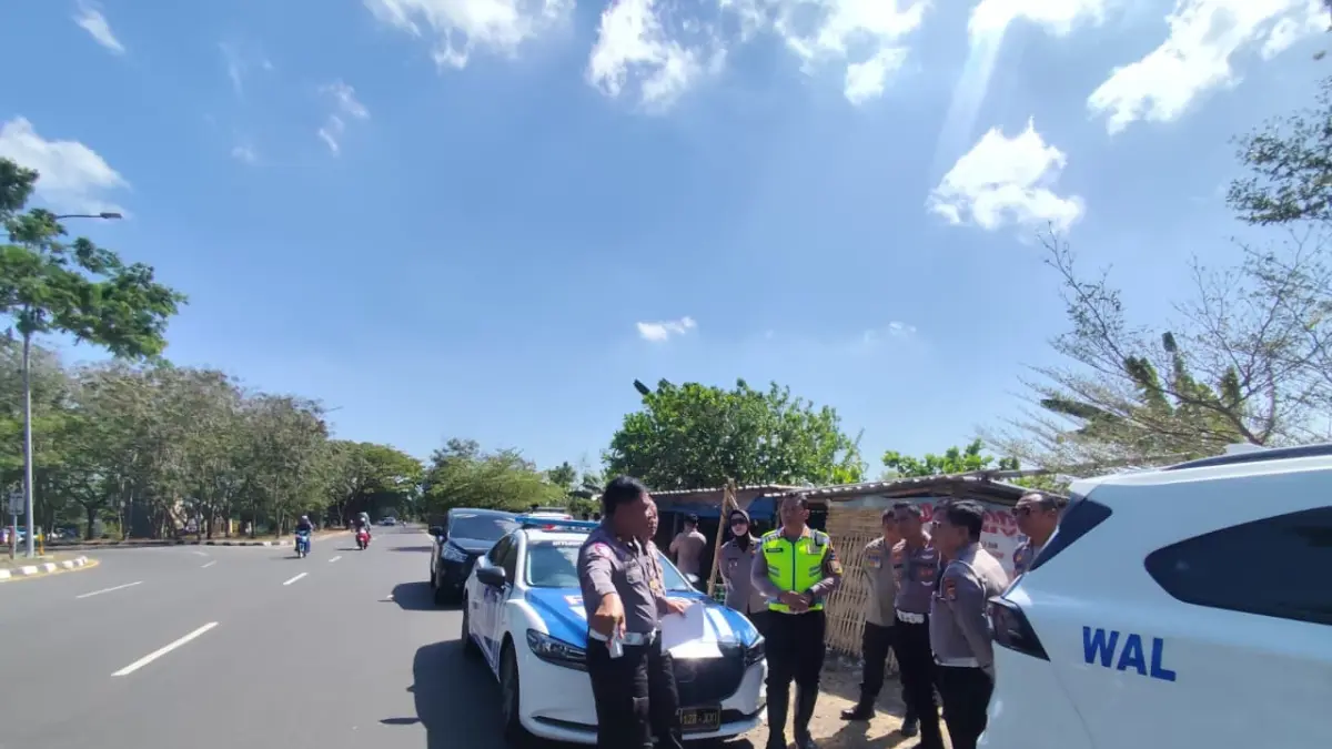 Ditlantas Polda NTB melakukan survei jalur dari Bypass Mandalika hingga kawasan Sirkuit Mandalika di Kuta, Lombok Tengah, Kamis (3/9).