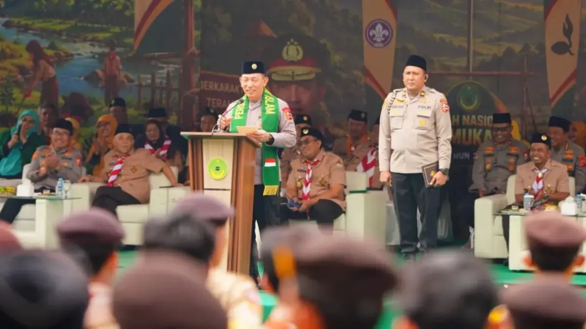 Kapolri Listyo Sigit Prabowo saat menghadiri apel kebangsaan kemah nasional Pramuka PUI di Sukabumi, Kamis (3/9). (Mabes Polri)