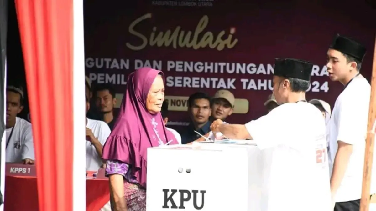 Dok.
PENGAWASAN: Suasana simuliasi pencoblosan di KLU pada Pilkada 2024 lalu. Bawaslu KLU menyebut masih ada pemilih meninggal tercatat dalam daftar pemilih.