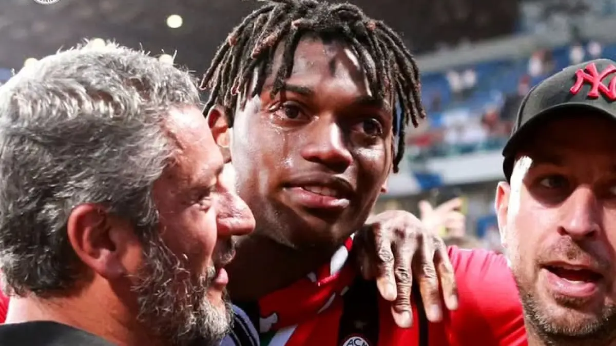 MASA LALU: Rafael Leao, mantan pemain AC Milan menangis hari saat meraih scudetto beberapa musim lalu. (Istimewa) 