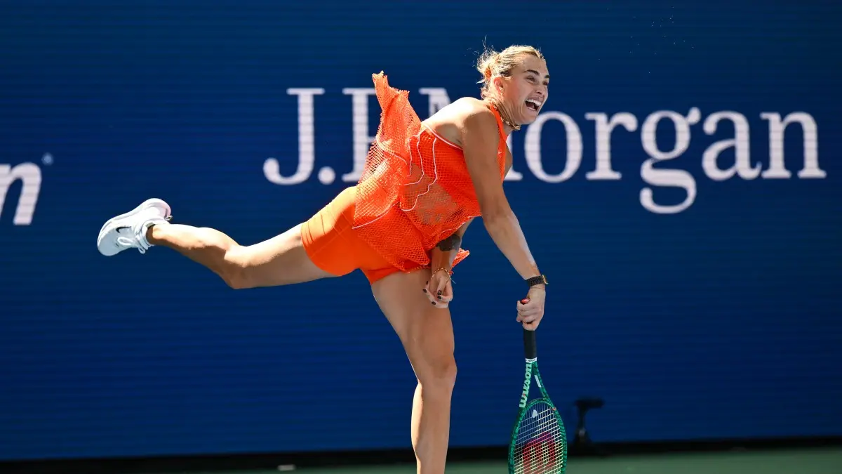 Aryna Sabalenka melaju ke babak keempat US Open 2026 usai mengalahkan Rakhimova. Ia kini mengoleksi 16 kemenangan beruntun di New York.. (Photo AFP)