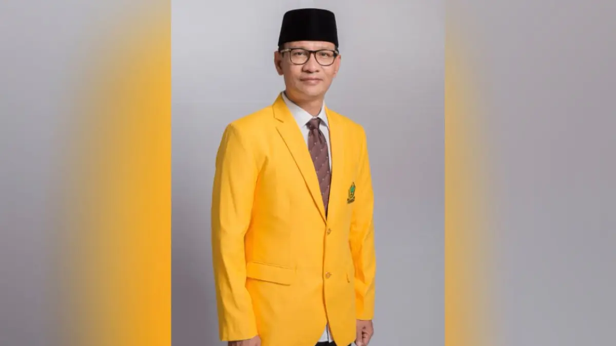 Ketua DPD Golkar NTB Mohan Roliskana 