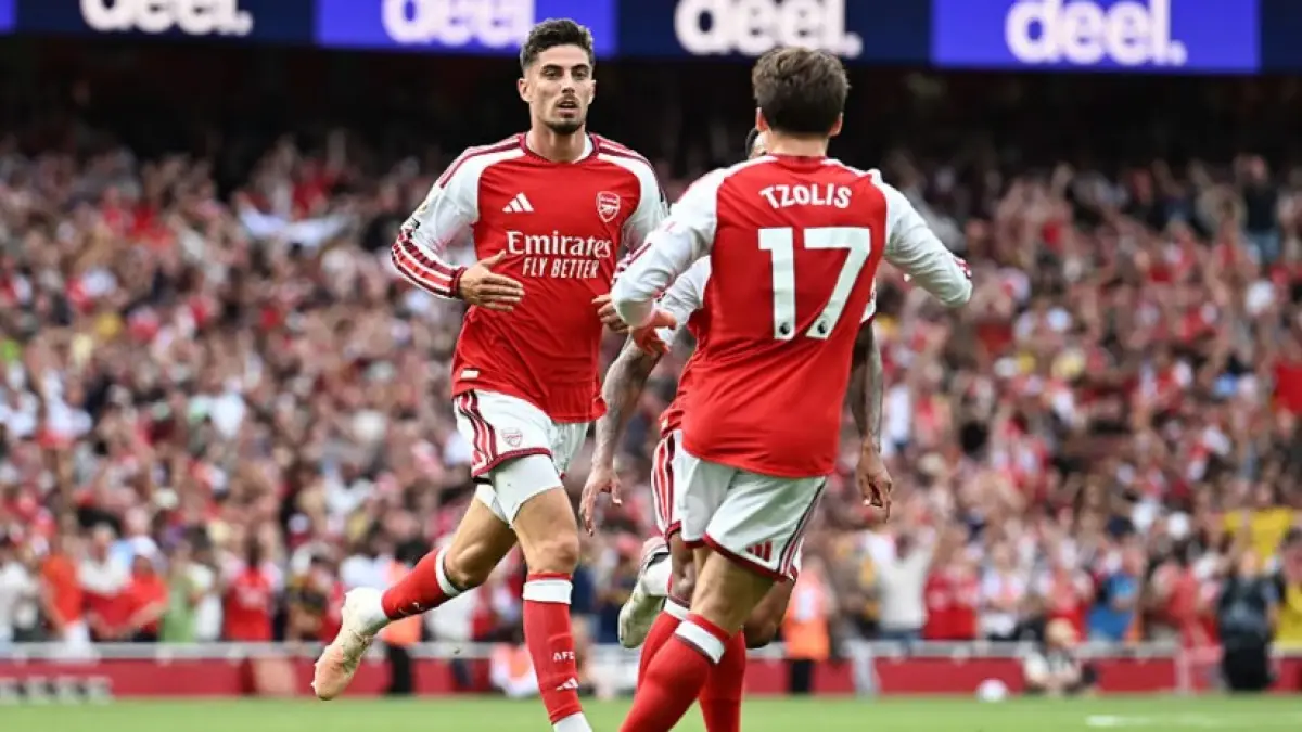 Pemain Arsenal merayakan gol ke gawang Chelsea dalam lanjutan Liga Inggris. (ARSENAL.COM)