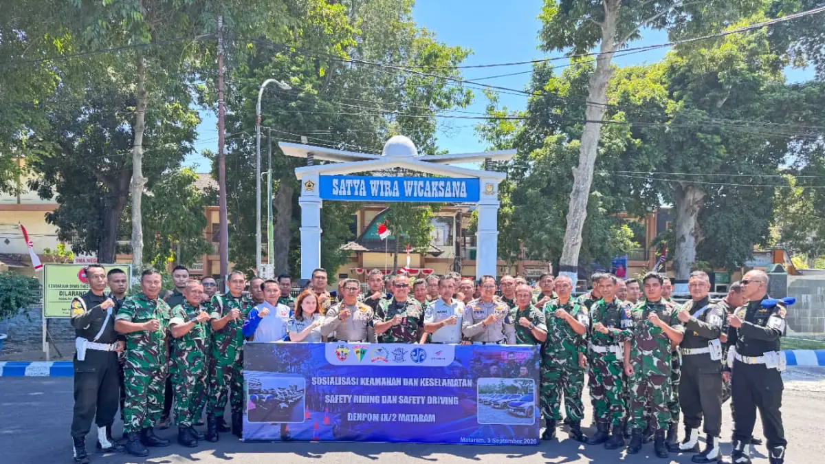 Kompak : Tim safety riding Astra Motor NTB bersama Jasa Raharja, Denpom dan Ditlantas Polda NTB