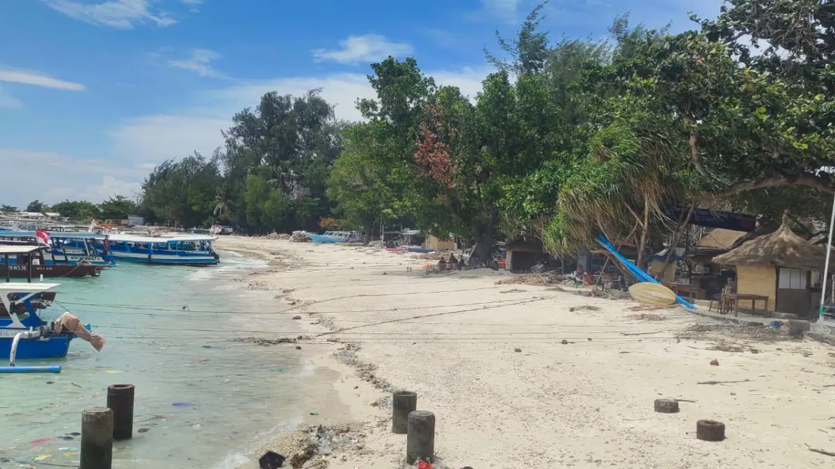 Jaringan air dari PT TCN di Gili Trawangan kabarnya sudah hidup kembali.