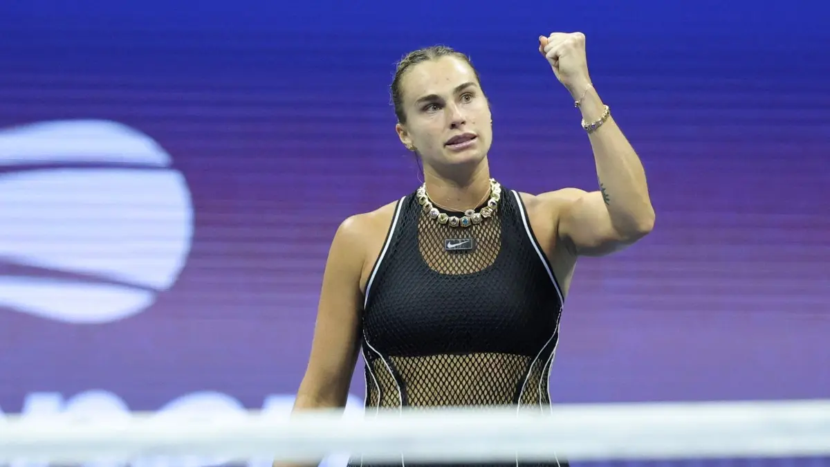 Aryna Sabalenka kalahkan Jessica Pegula dan tembus final US Open untuk keempat kali beruntun, menjaga peluang meraih hat-trick gelar juara. (Photo AFP)