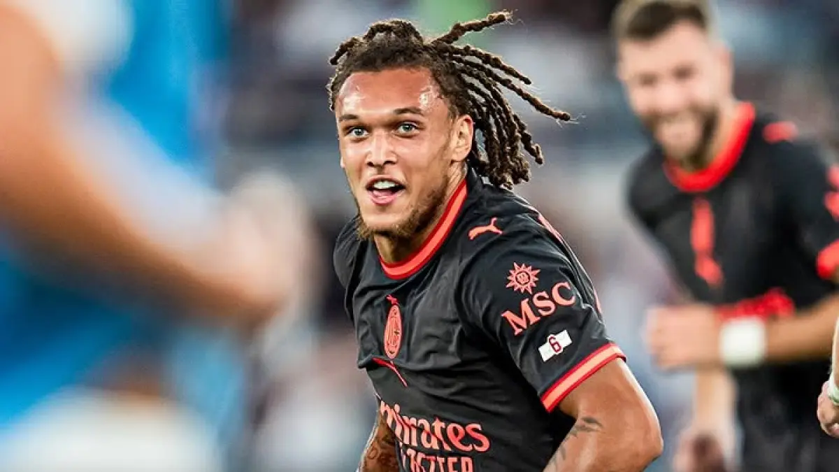 DUA GOL: Ekspresi bahagia Diego Moreira usai mencetak gol bagi AC Milan dalam laga kontra Lazio. (Istimewa)